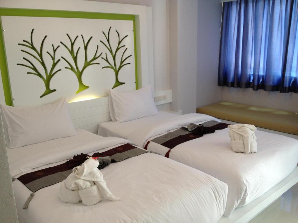 The Silk Hill Hotel Patong Exterior photo