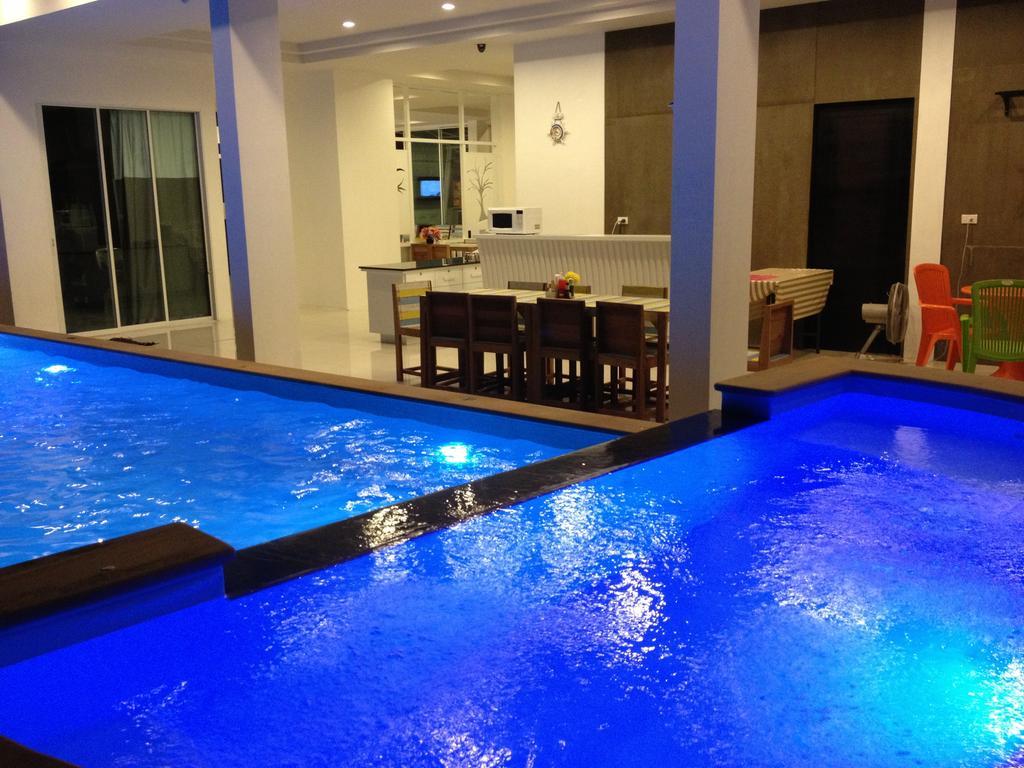 The Silk Hill Hotel Patong Exterior photo